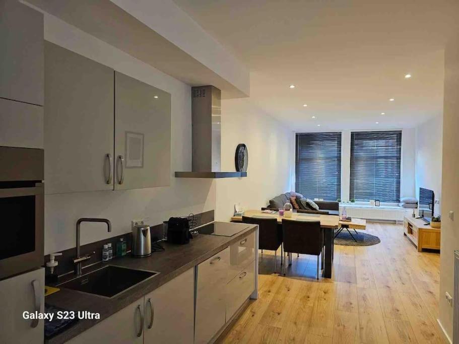 Center Apartment *